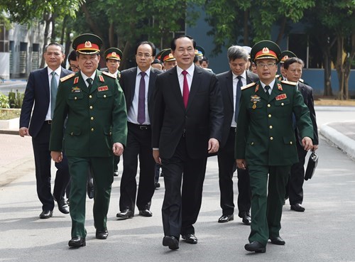 Quân đội nhân dân anh hùng của dân tộc Việt Nam anh hùng