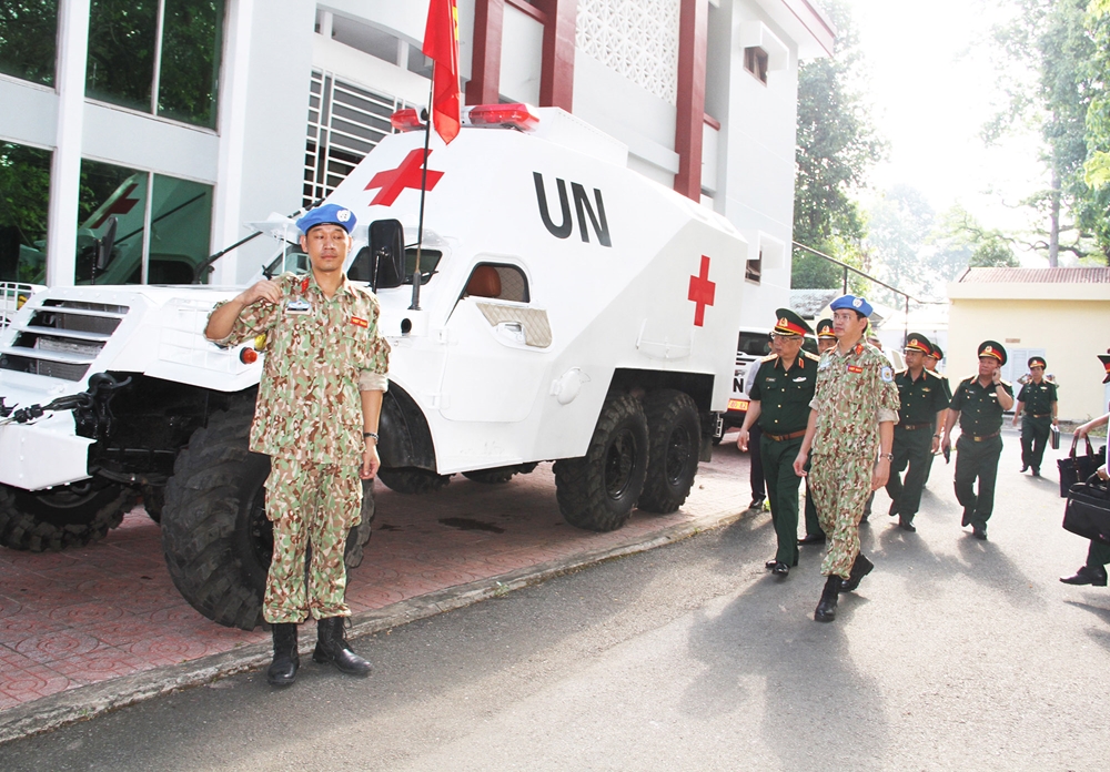Ban chỉ đạo Bộ Quốc phòng kiểm tra trang thiết bị, phương tiện của BVDCC 2.1.