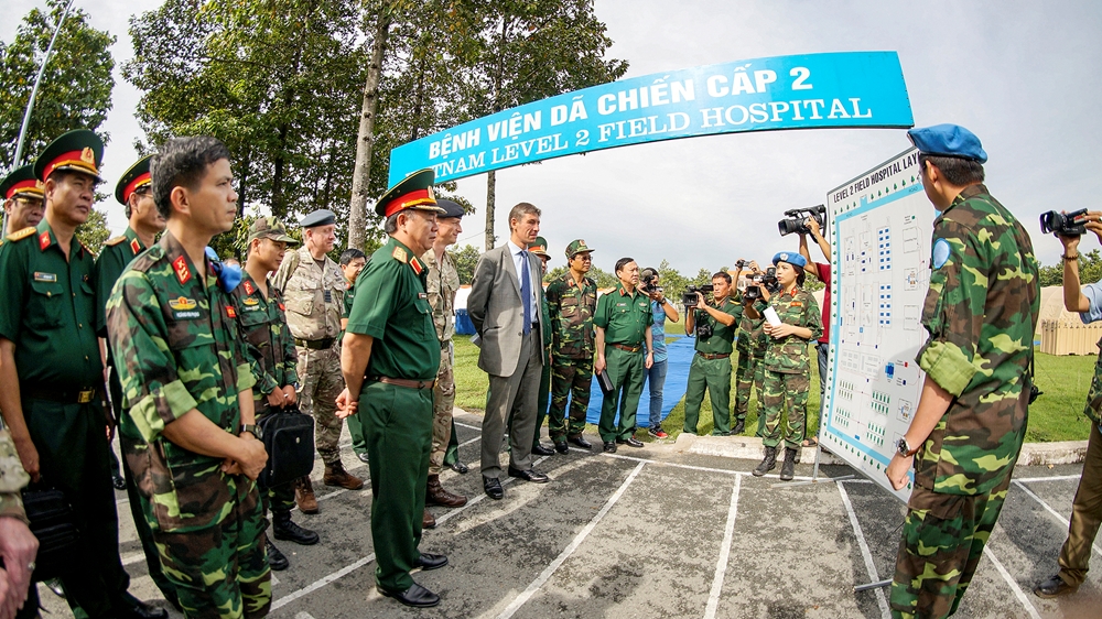 Đoàn chuyên gia GGHB quốc tế tham quan hoạt động huấn luyện của BVDCC 2.1.