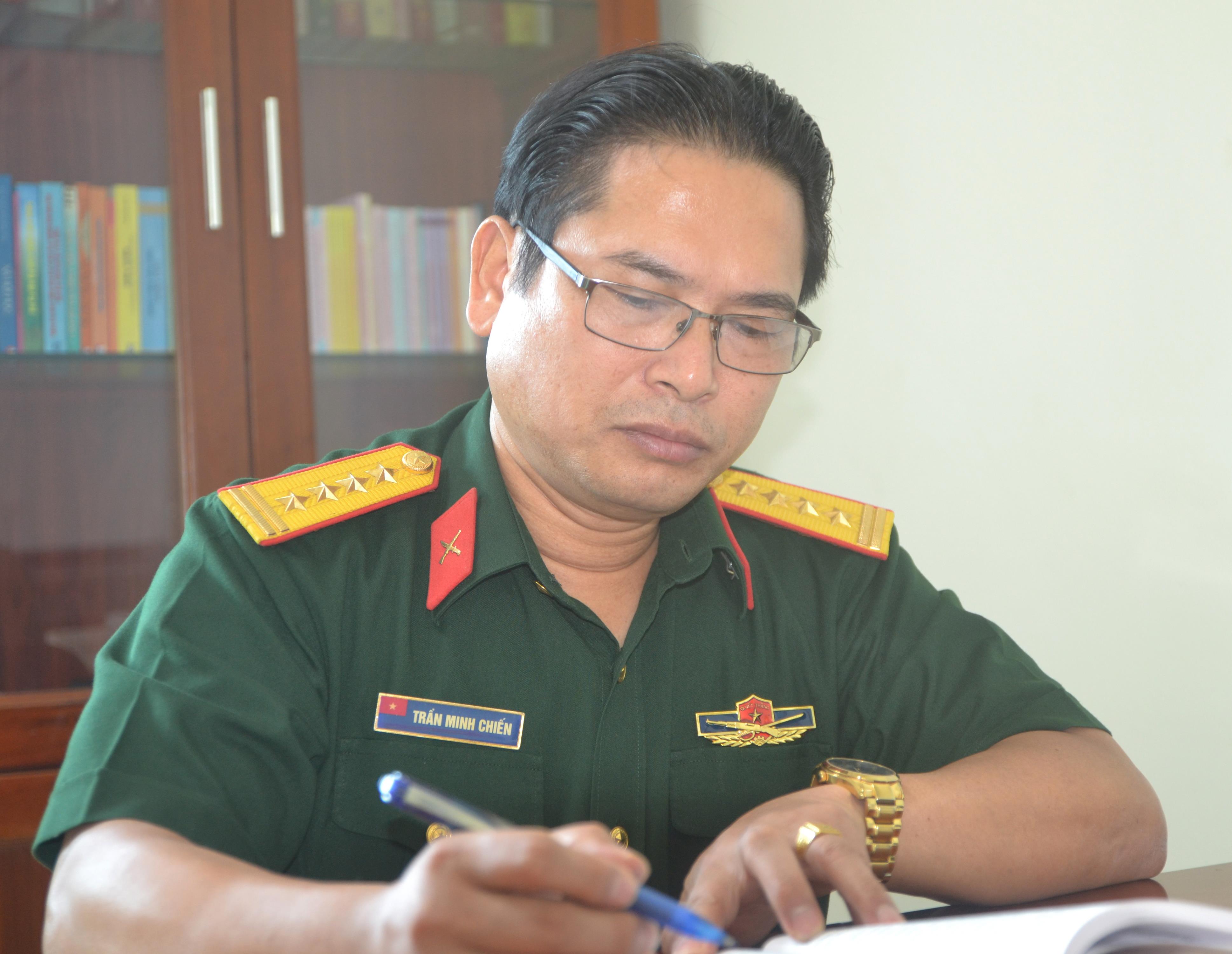 Người thầy giỏi cả “hai vai”