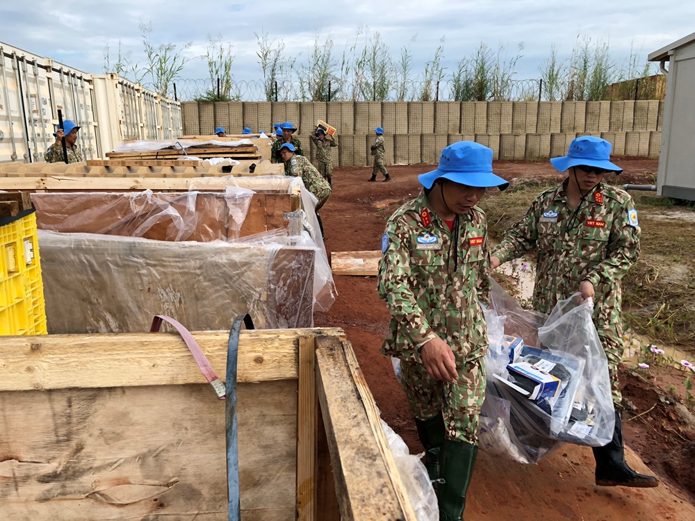 Khẩn trương đưa hàng hóa thiết yếu chuyển tới Bentiu trong đợt đầu tiên.