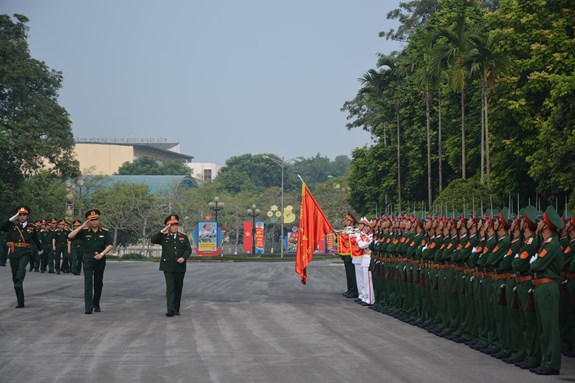 Đại tướng Ngô Xuân Lịch làm việc tại Quân đoàn 1