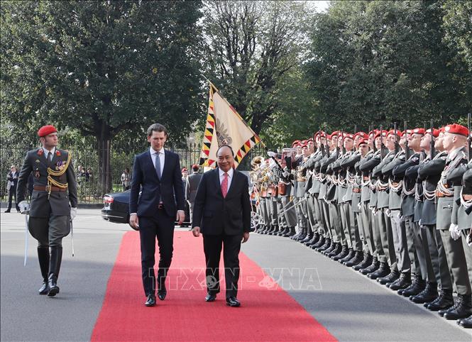 Lễ đón chính thức Thủ tướng Nguyễn Xuân Phúc thăm Áo