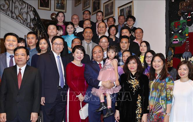 Thủ tướng Nguyễn Xuân Phúc gặp bà con cộng đồng người Việt tại Bỉ