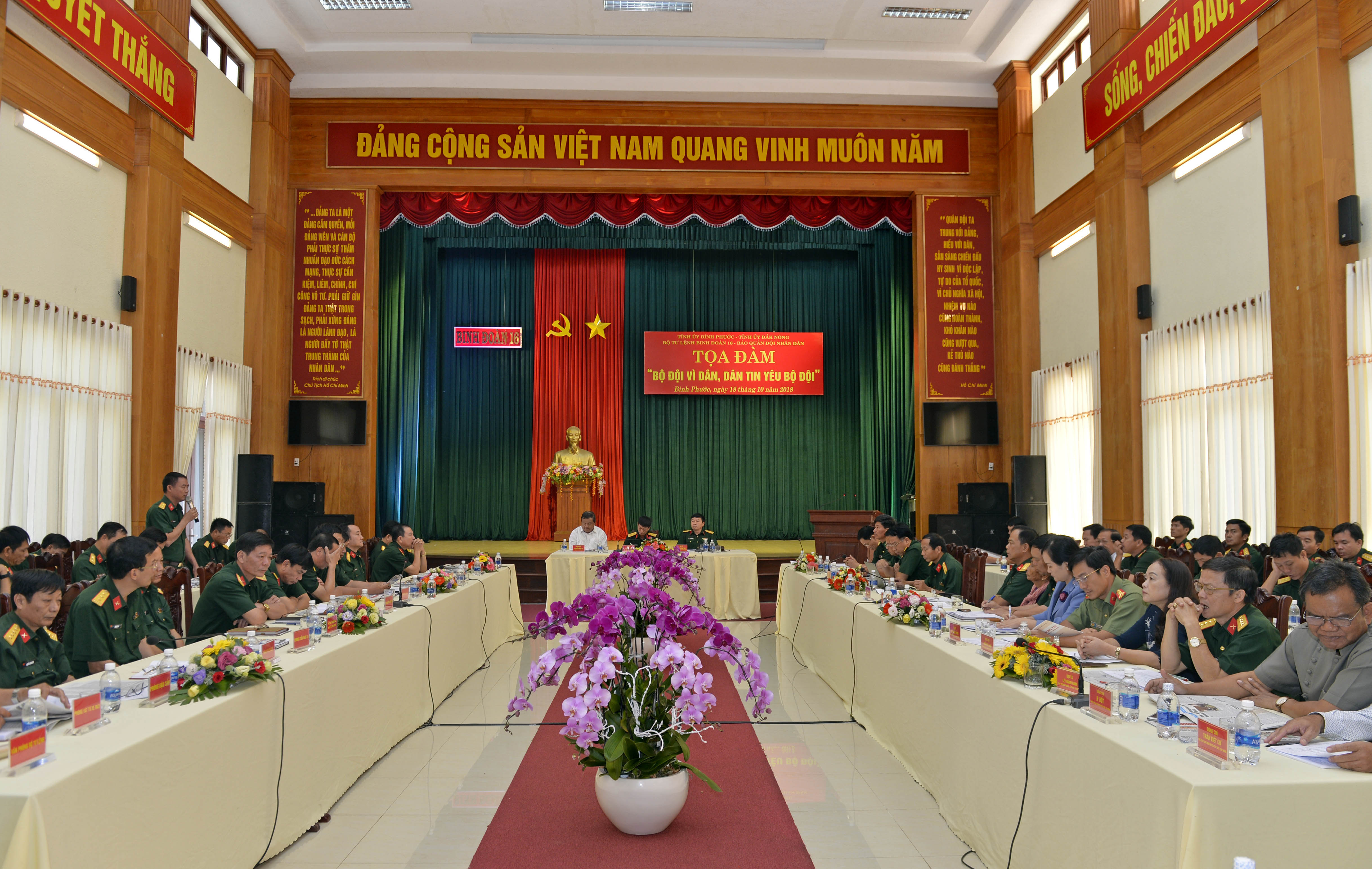 Hướng về cơ sở, giúp dân hiệu quả, nghĩa tình