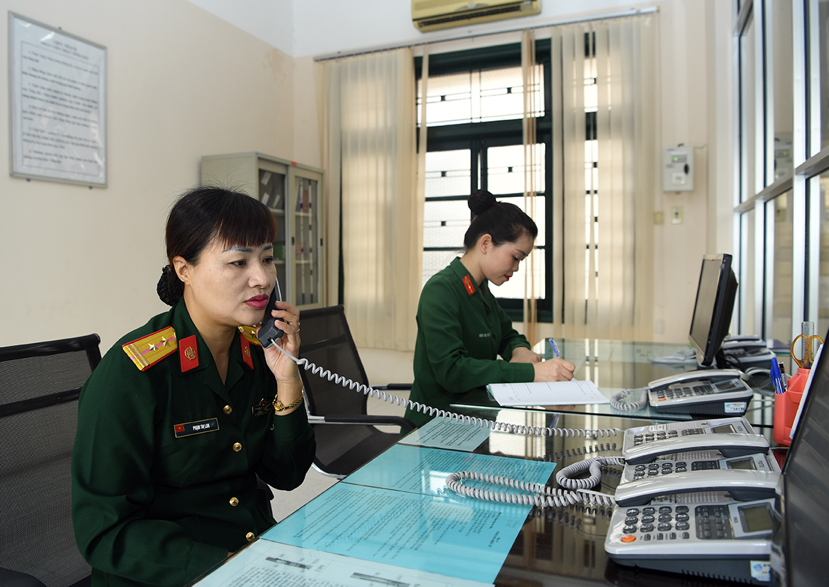 Tổng đài trực 24/24 giờ.