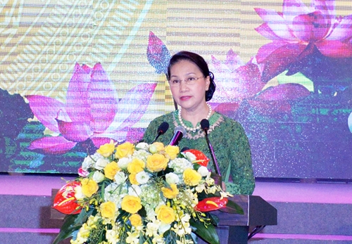 Chủ tịch Quốc hội Nguyễn Thị Kim Ngân dự Lễ kỷ niệm 60 năm Bác Hồ về thăm tỉnh Bắc Ninh