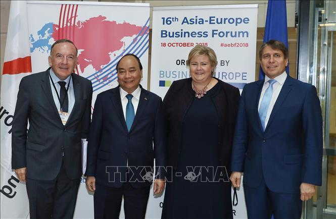 Thủ tướng Nguyễn Xuân Phúc phát biểu tại Diễn đàn Doanh nghiệp Á-Âu lần thứ 16