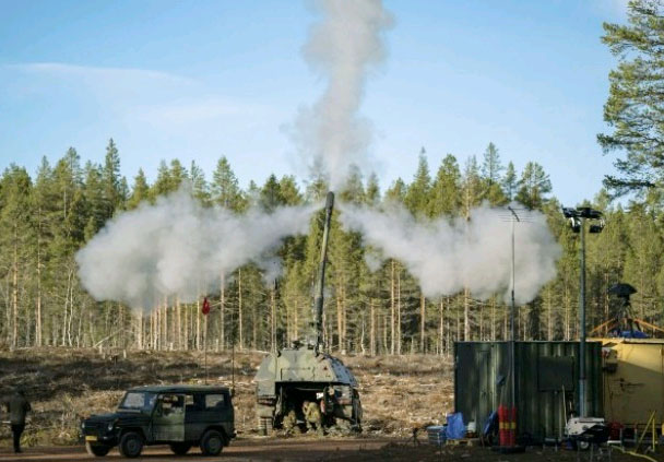 Hà Lan đưa vào biên chế đạn pháo thông minh Excalibur 

