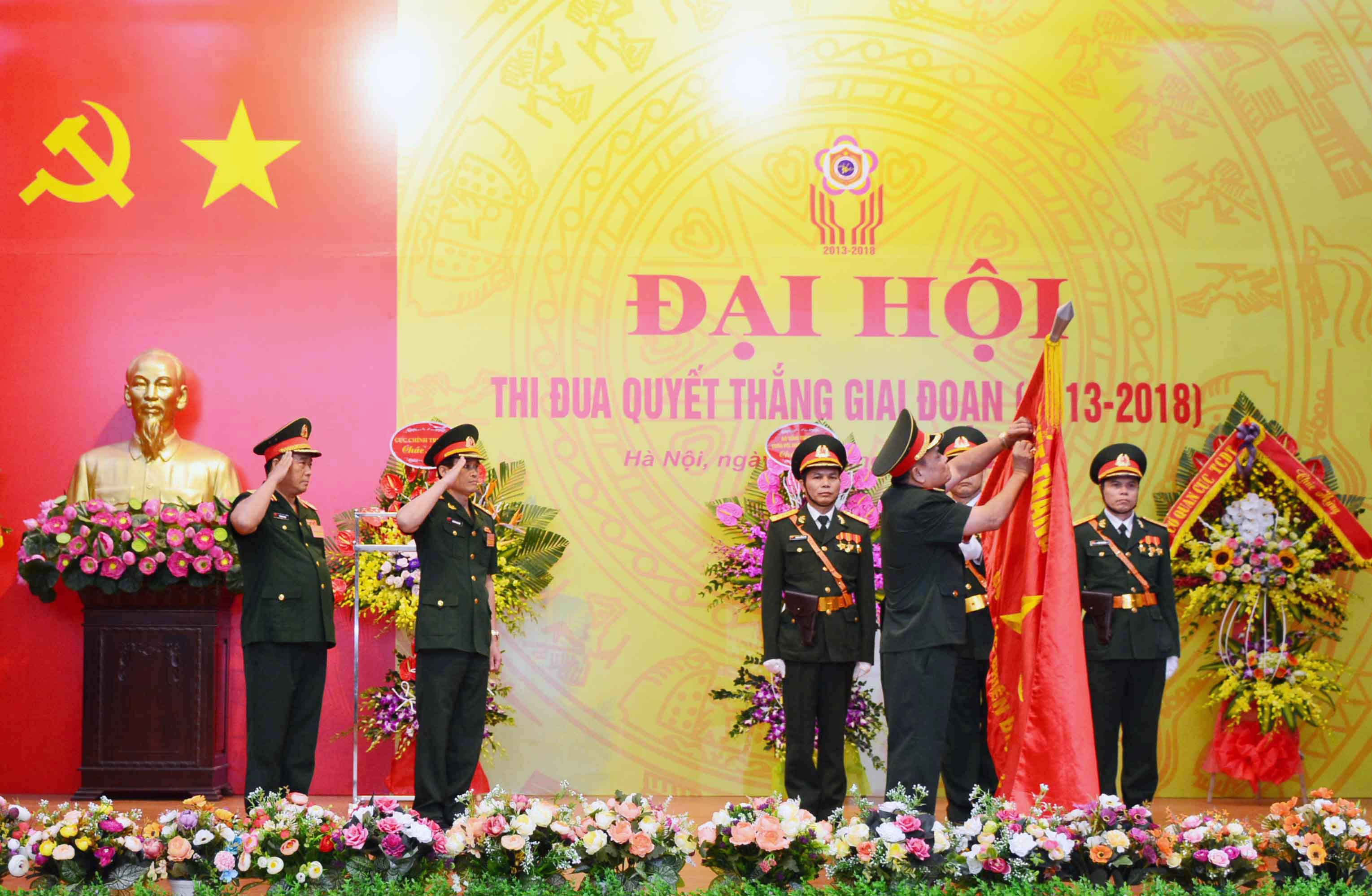 Cục Tác chiến Điện tử đón nhận Huân chương Bảo vệ Tổ quốc hạng Nhất