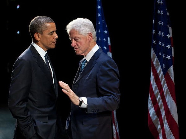 Mỹ: Phát hiện bưu kiện nghi chứa bom gửi tới nhà cựu Tổng thống Bill Clinton và Barack Obama