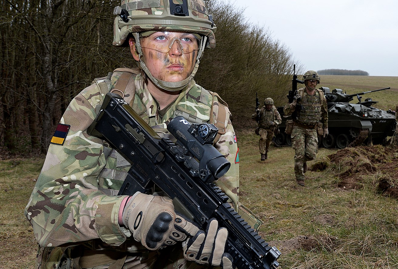 Quân đội Anh mở cửa tất cả các vị trí cho nữ giới