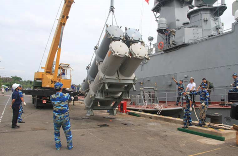 Đẩy mạnh hợp tác quốc tế về công nghiệp quốc phòng trong thời kỳ hội nhập

