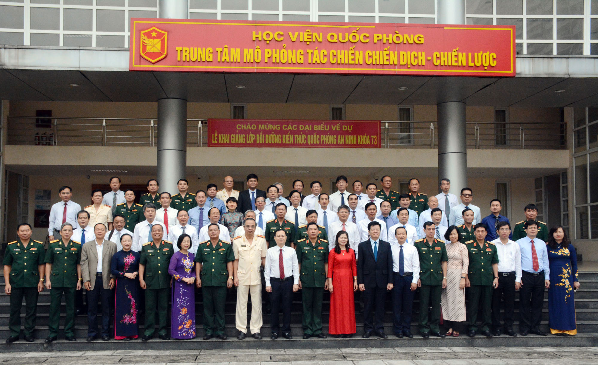 Bảo đảm tính lý luận sâu sắc và thực tiễn cao trong bồi dưỡng kiến thức quốc phòng an ninh