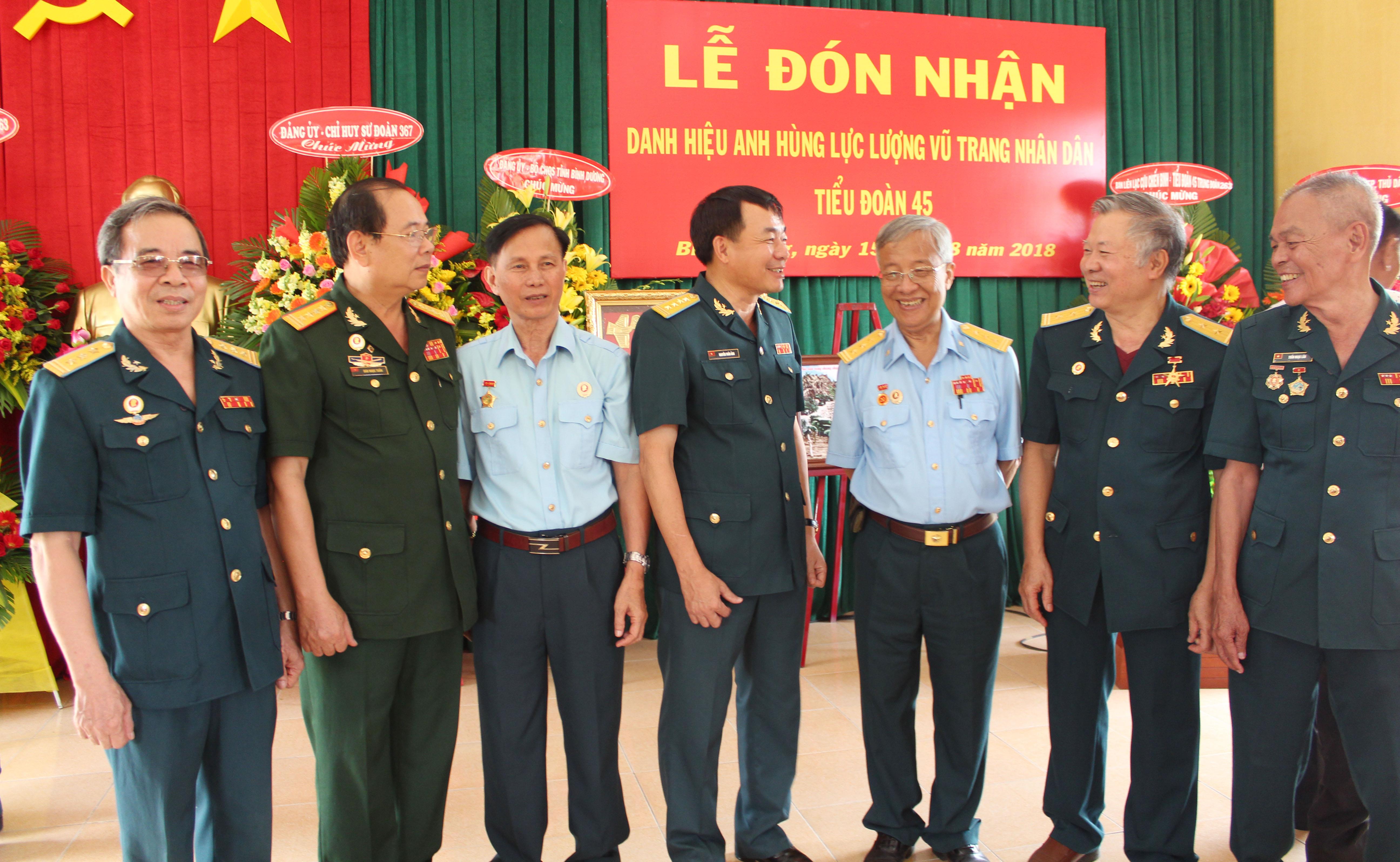 Giữ vững tinh thần quyết không rời trận địa

