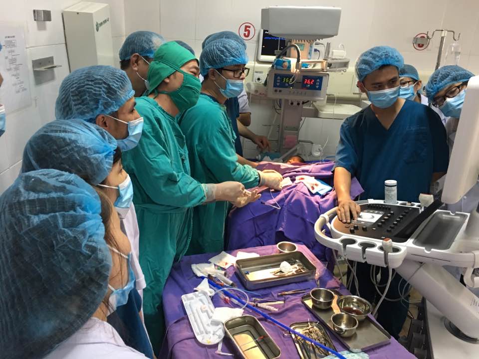 Hợp tác Việt - Pháp điều trị ung thư phổi giai đoạn muộn