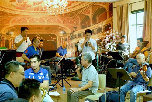 NSND Quang Thọ “tái ngộ” với cố NSND Lê Dung trong liveshow kỷ niệm 50 năm ca hát