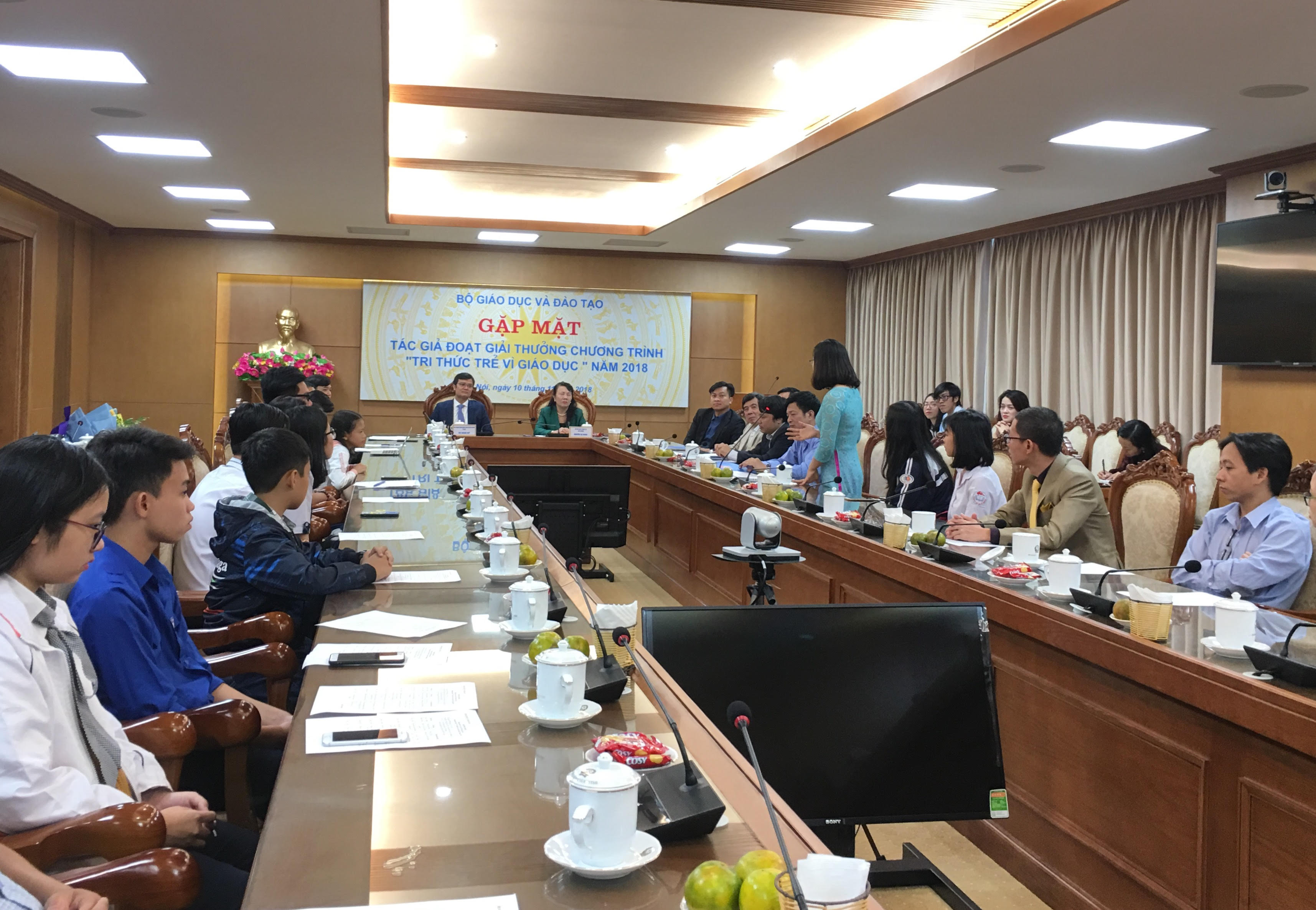 Gặp mặt tác giả đoạt giải chương trình 