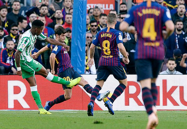 Vòng 12 La Liga: Betis nhấn chìm Barca ngay tại Nou Camp