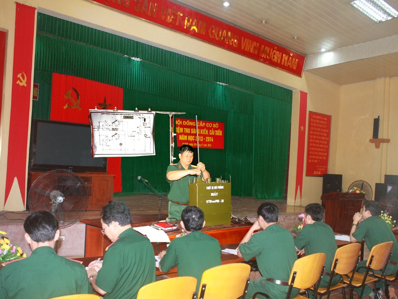 Đẩy mạnh phát huy sáng kiến cải tiến kỹ thuật nhằm nâng cao chất lượng giáo dục- đào tạo ở Trường SQĐC.