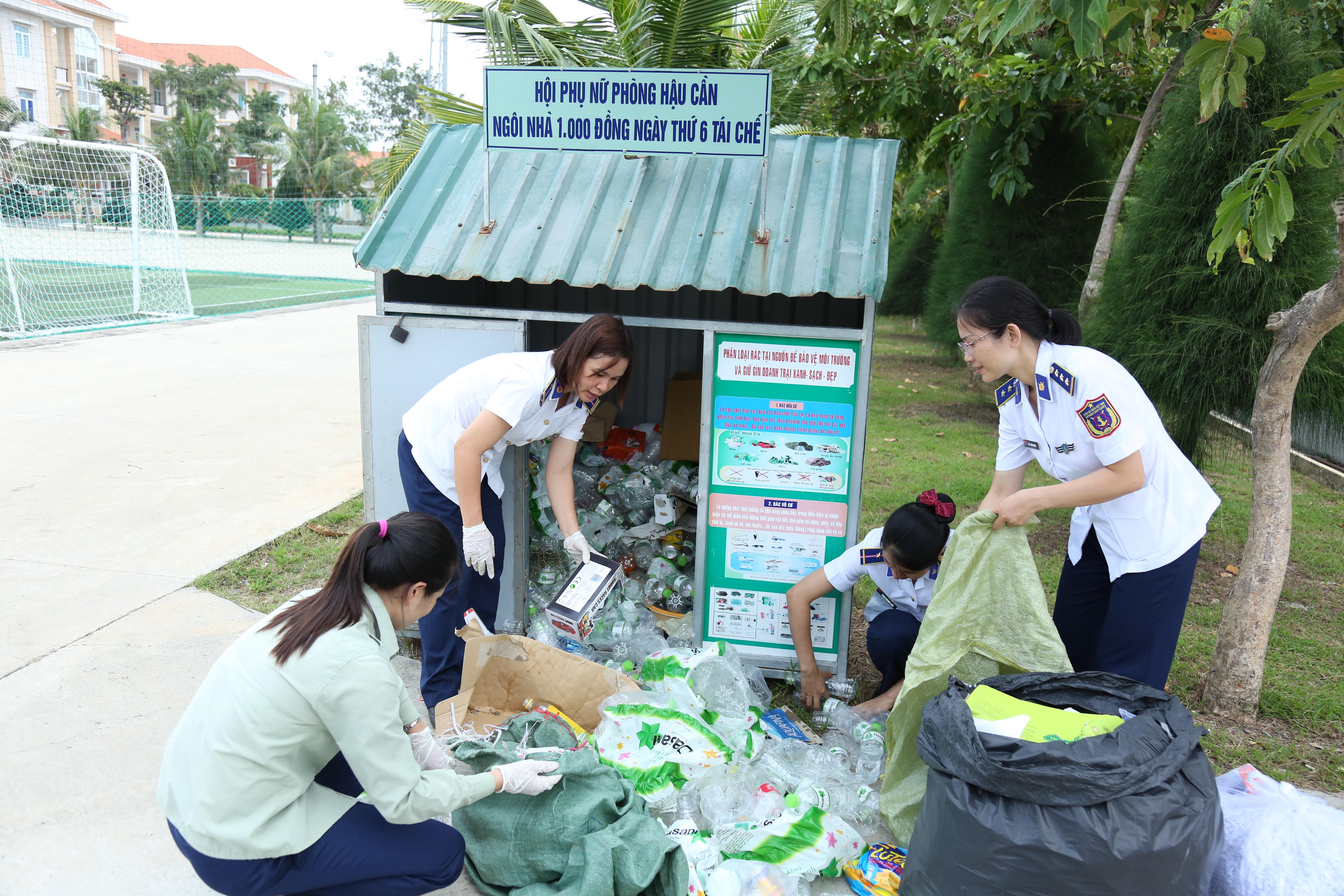 Góp phế liệu thành…  phong trào