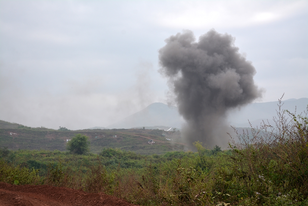 Các mục tiêu đầu cầu bị hỏa lực của ta tiêu diệt.