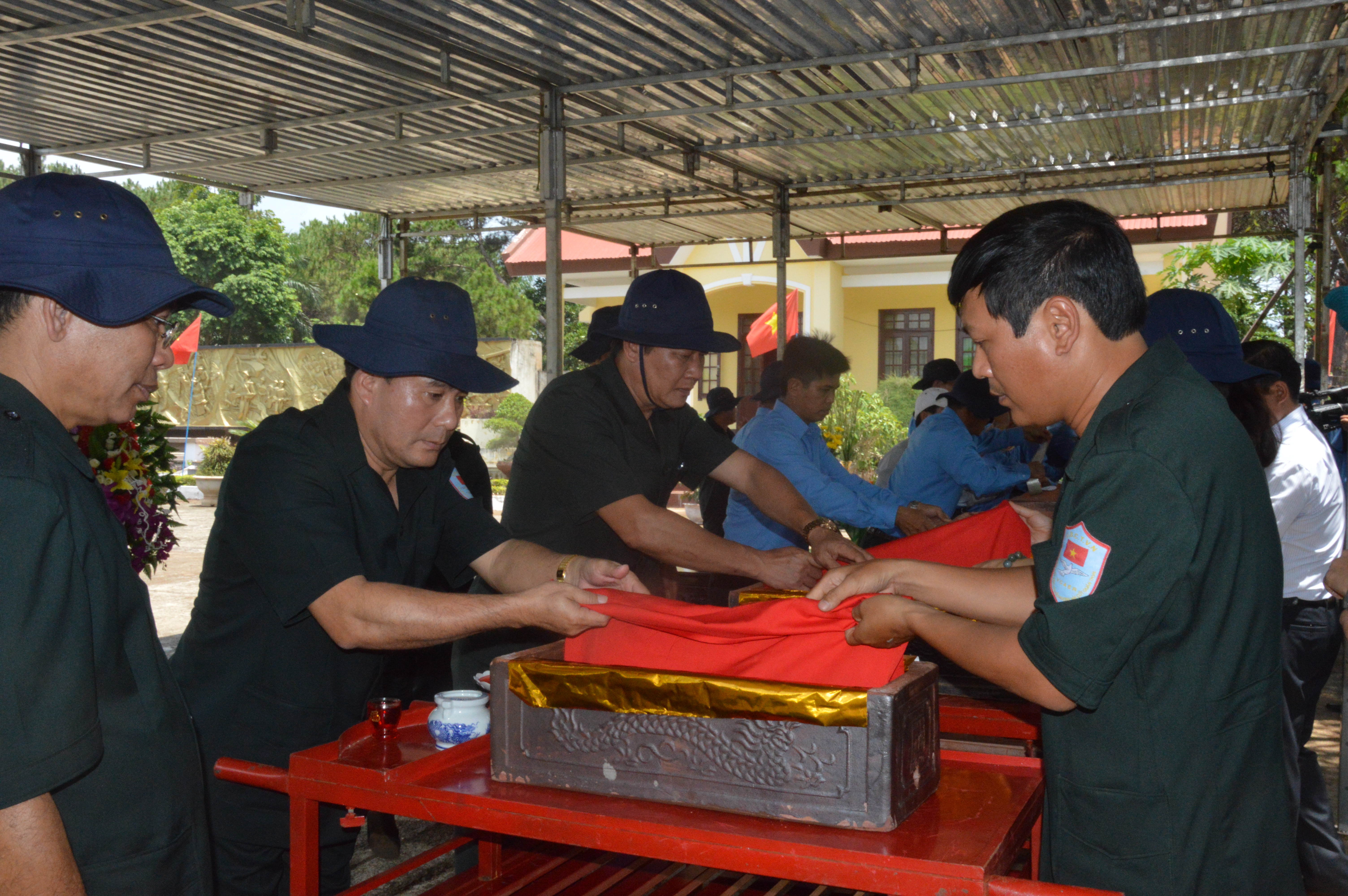 Quân khu 5 quy tập gần 1.000 hài cốt liệt sĩ trong hai năm