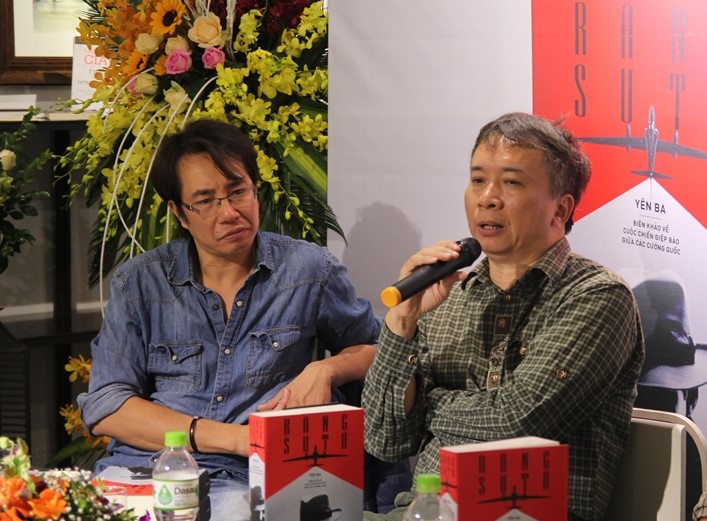 Ra mắt cuốn sách trinh thám “Răng sư tử” của nhà báo Yên Ba