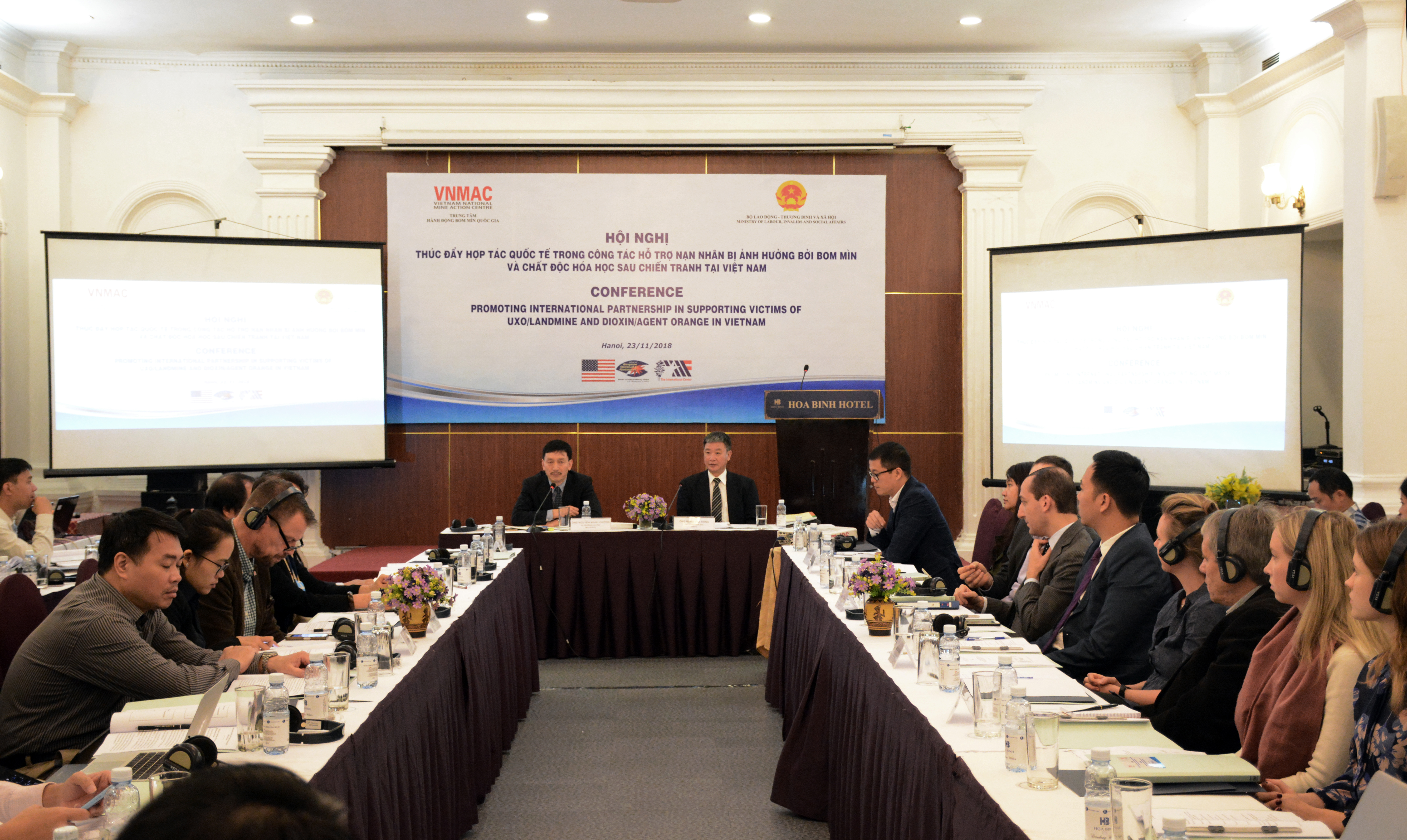 Thúc đẩy công tác hỗ trợ nạn nhân bom mìn và chất độc hóa học sau chiến tranh tại Việt Nam