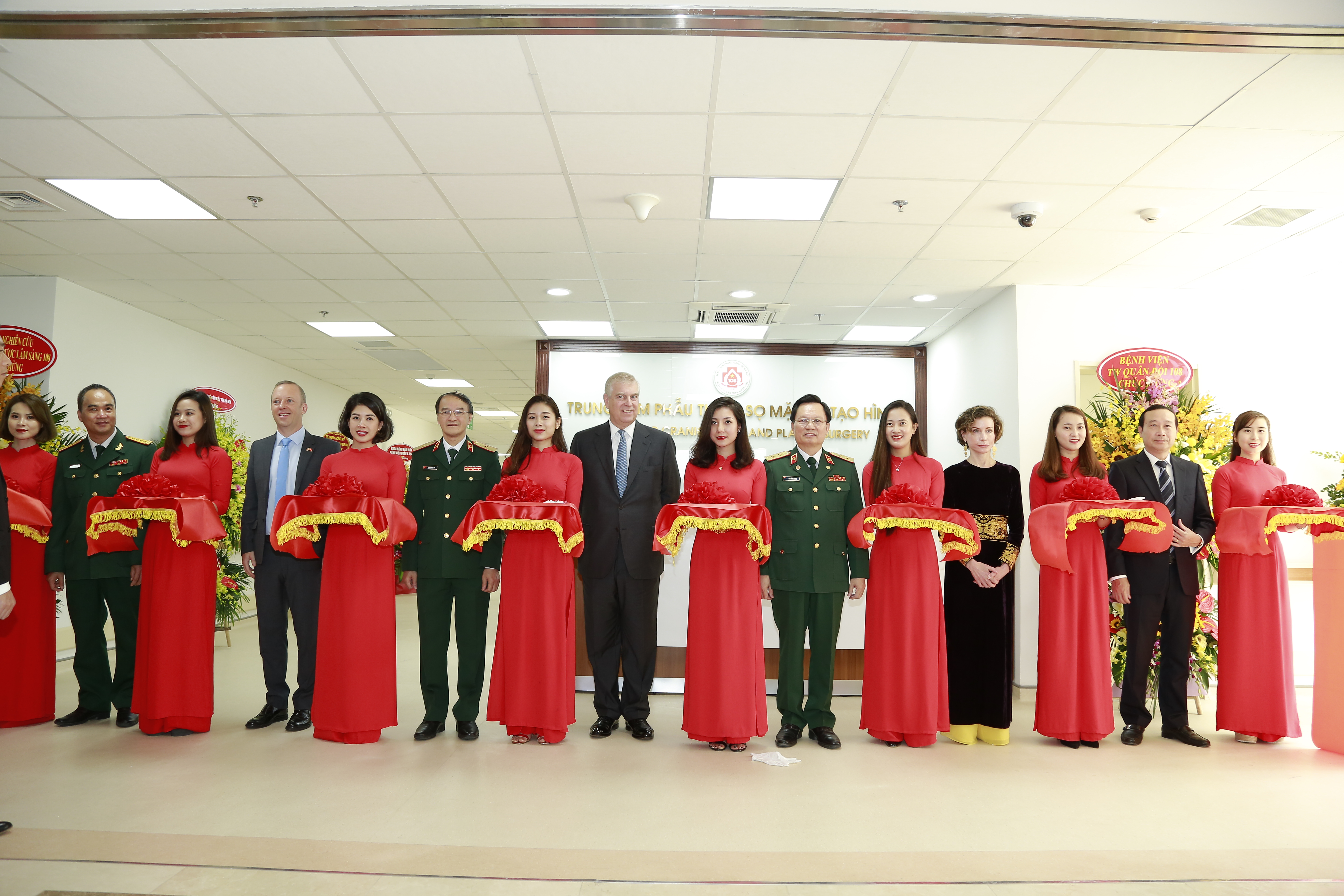 Bệnh viện TWQĐ 108 khai trương Trung tâm Phẫu thuật sọ mặt và tạo hình