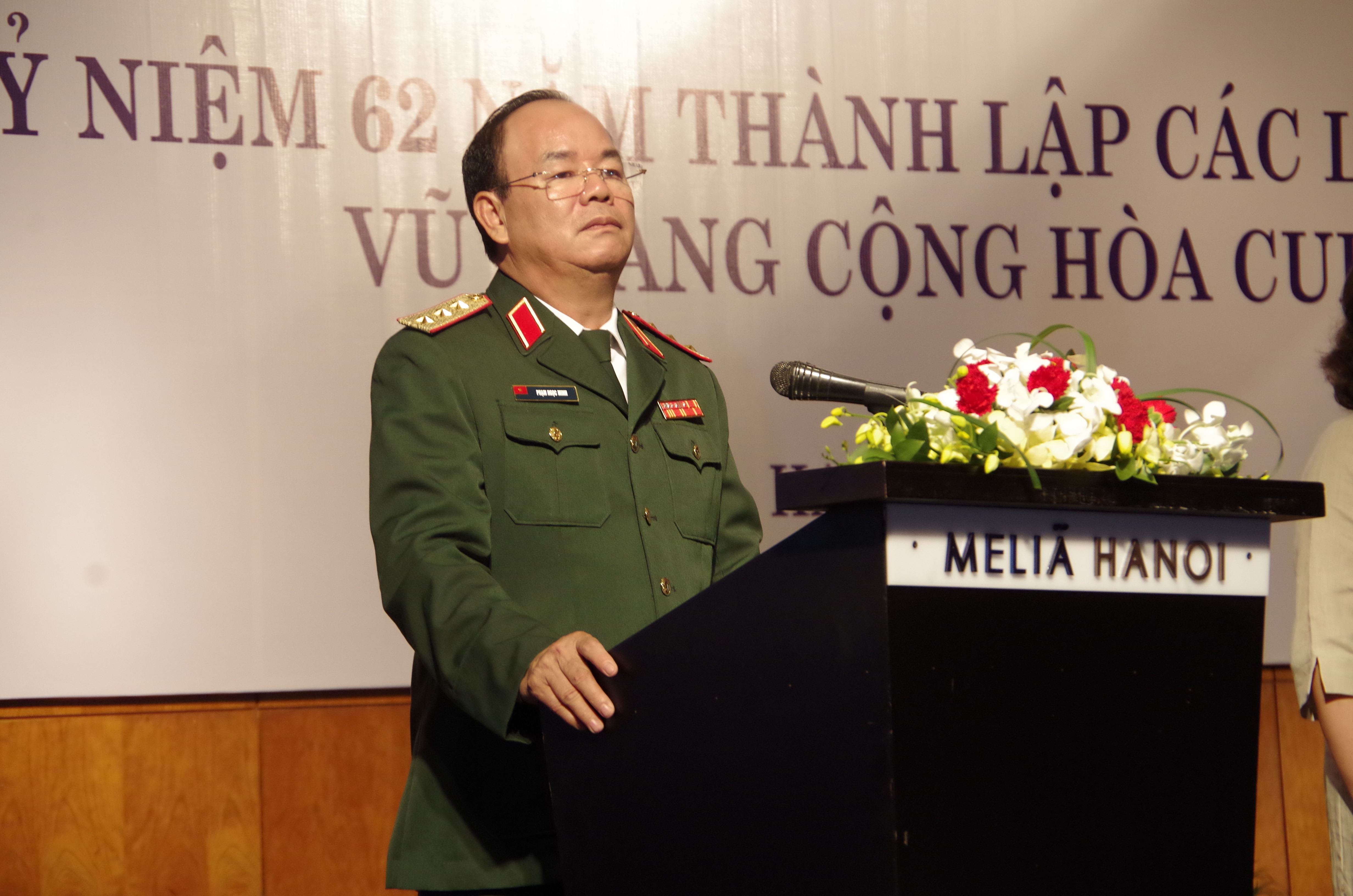 Chiêu đãi kỷ niệm 62 năm Ngày thành lập các Lực lượng vũ trang cách mạng Cuba