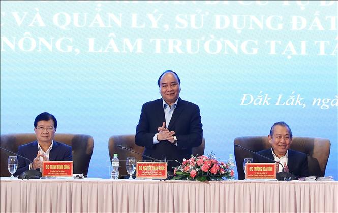 Thủ tướng Nguyễn Xuân Phúc: Phấn đấu đến năm 2025 cơ bản không còn tình trạng dân di cư tự do