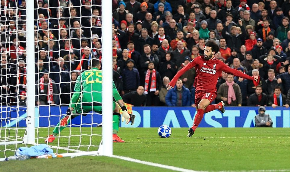 Liverpool, Tottenham lách “khe cửa hẹp” để giành vé đi tiếp