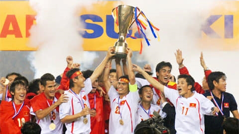 Các tuyển thủ vô địch AFF Cup 2008 được mời dự khán trận chung kết