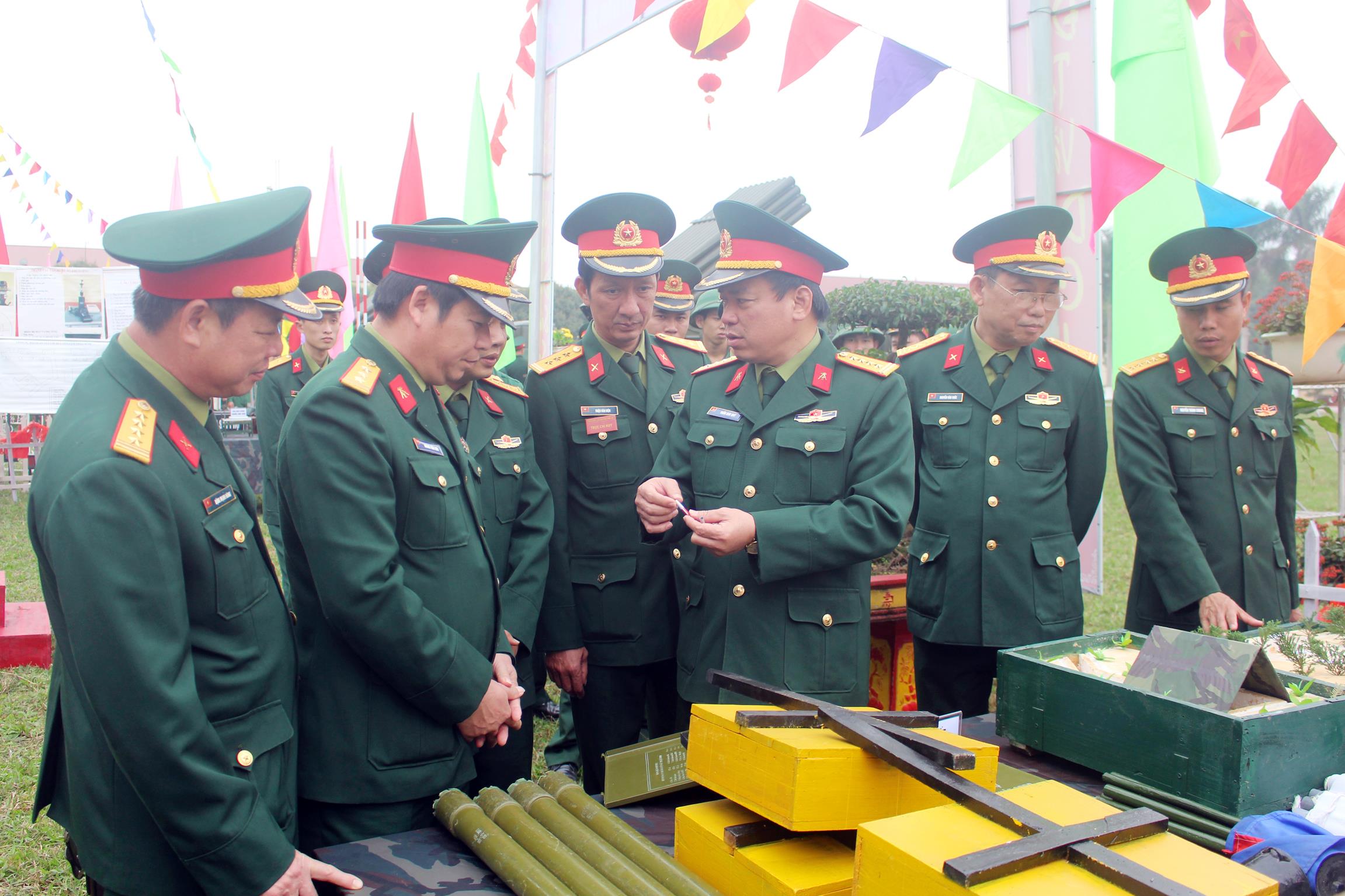 Đổi mới công tác thi đua - khen thưởng tạo động lực thực hiện 3 khâu đột phá      