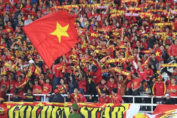 NHÂN LÊN NIỀM VUI BÓNG ĐÁ