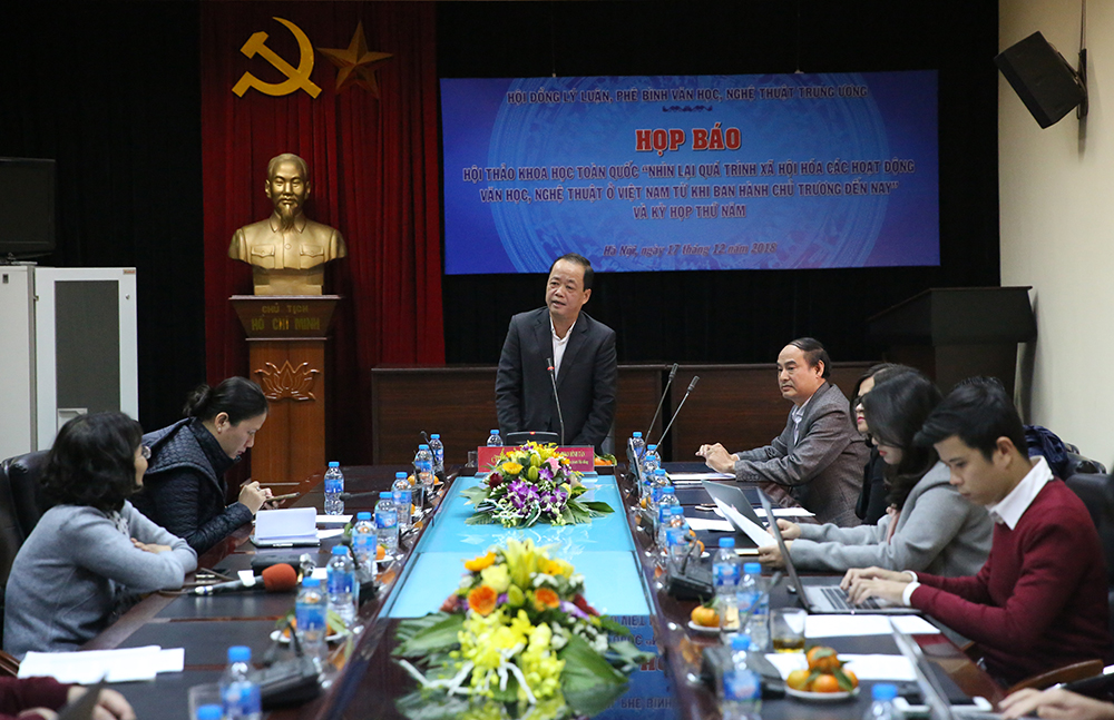 Hội thảo về xã hội hóa hoạt động văn học nghệ thuật