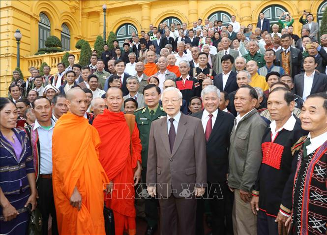 Tổng Bí thư, Chủ tịch nước Nguyễn Phú Trọng gặp mặt các già làng, trưởng bản tiêu biểu

