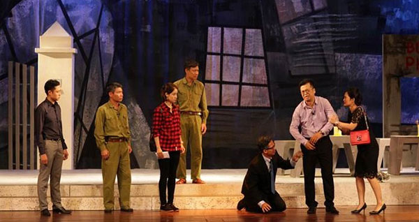 “Vùng lạnh” vở diễn khắc họa cuộc sống đương thời của người Hà Nội