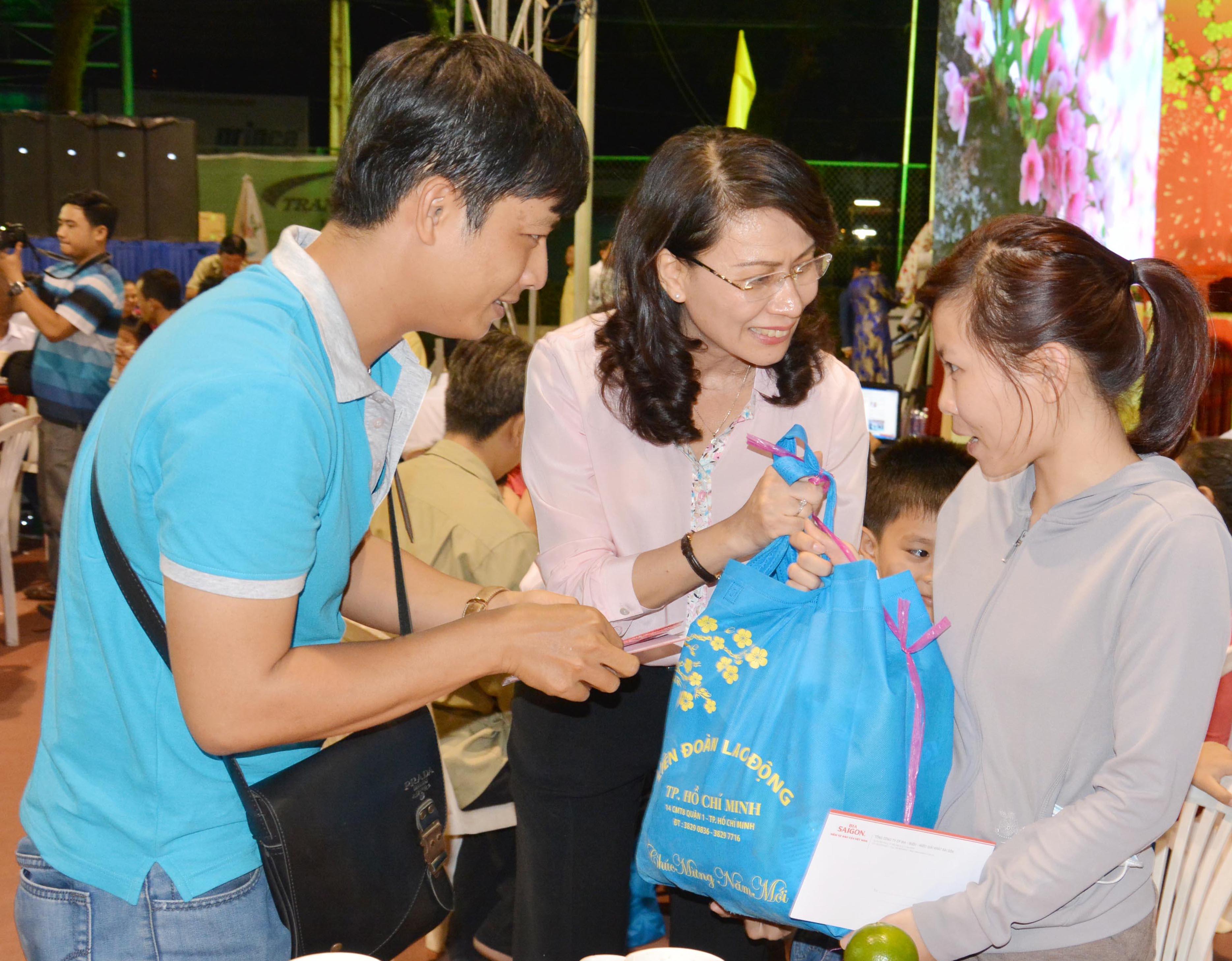 Một năm quyết liệt, thành công về xây dựng Đảng