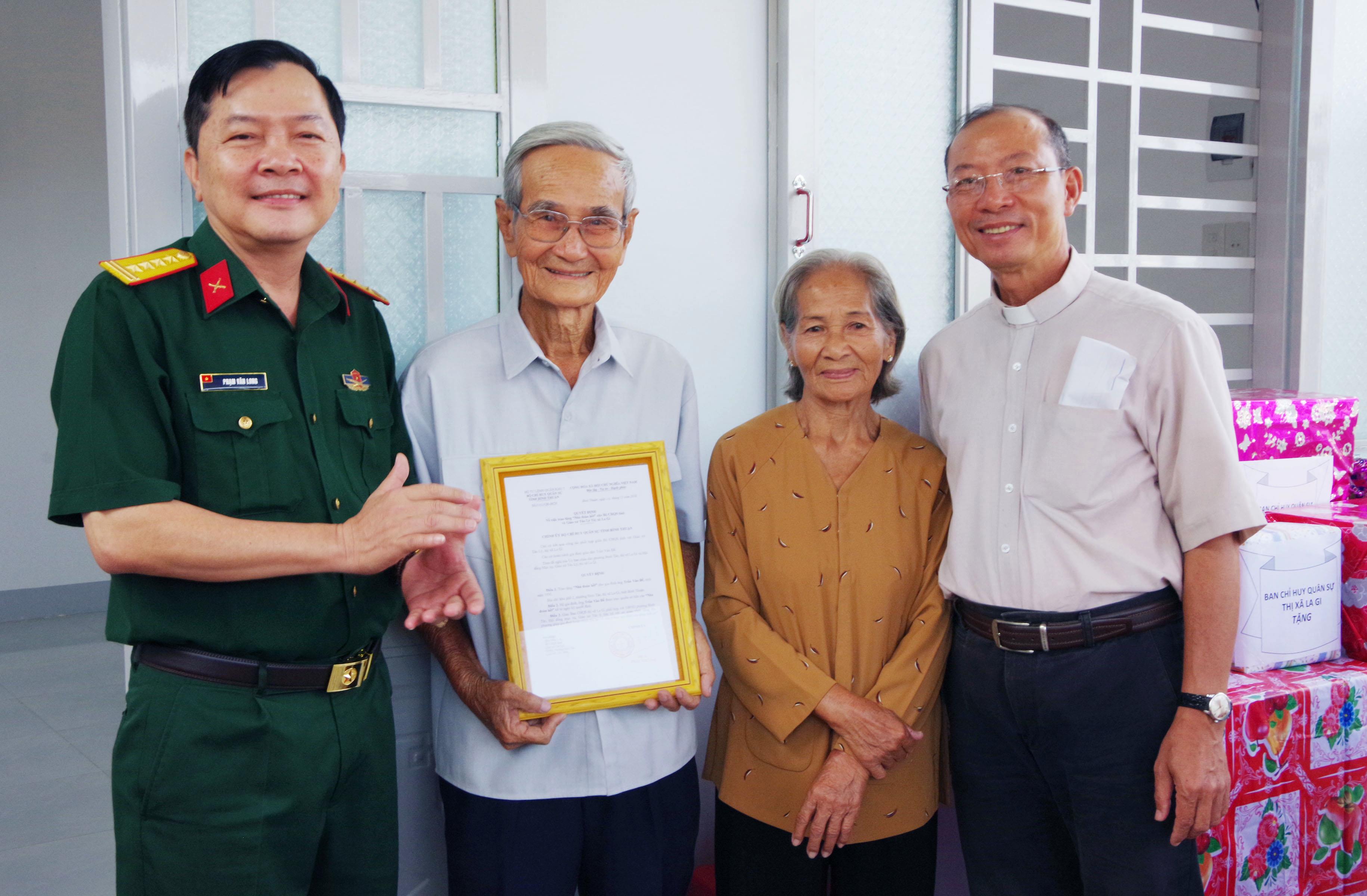 Việc nghĩa trong cộng đồng giáo dân