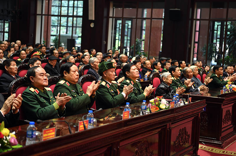 Bộ Quốc phòng gặp mặt đại biểu cán bộ cao cấp quân đội nghỉ hưu, nghỉ công tác khu vực phía Bắc

