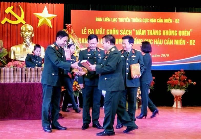 “Năm tháng không quên”

