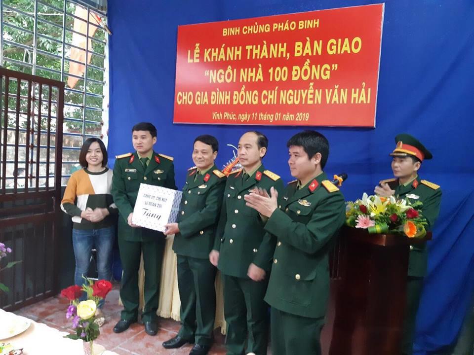 Ngôi nhà đón xuân