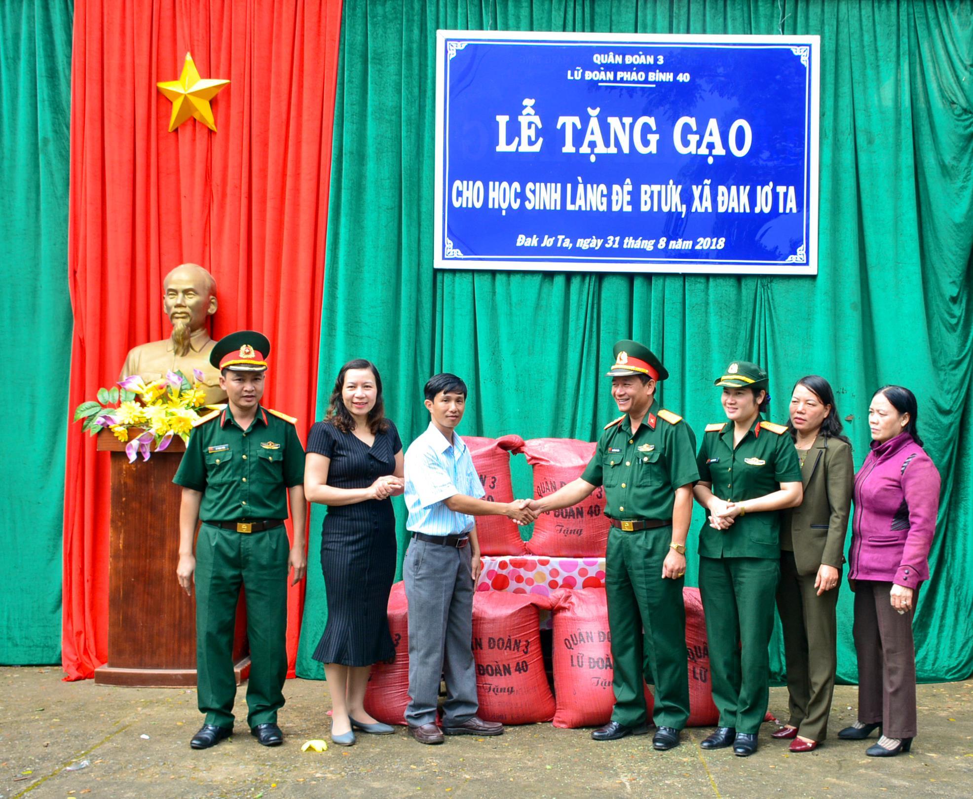 Chăm lo nâng cao chất lượng giáo dục, đào tạo