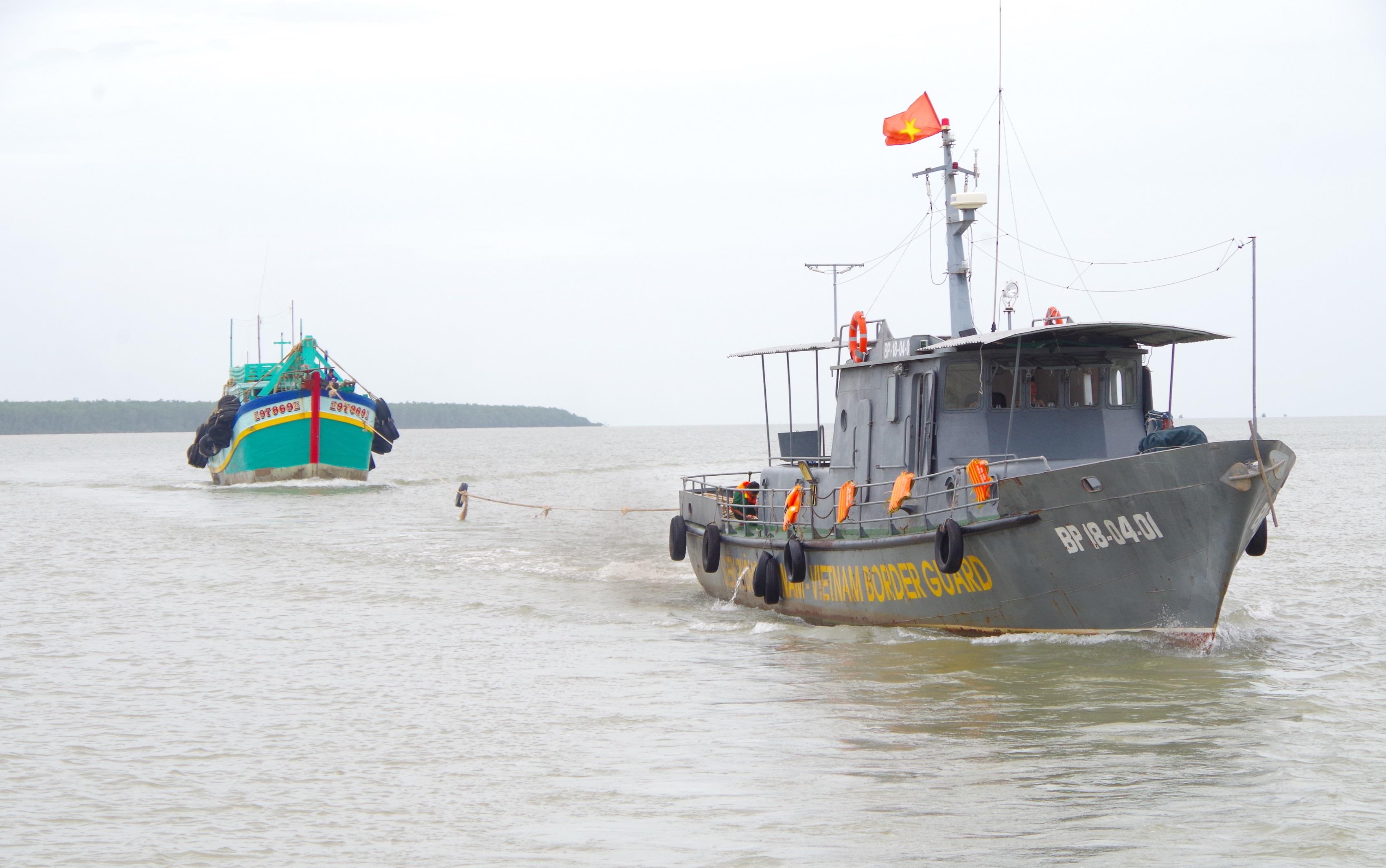 Bám sát địa bàn, sẵn sàng xử lý các sự cố trên biển