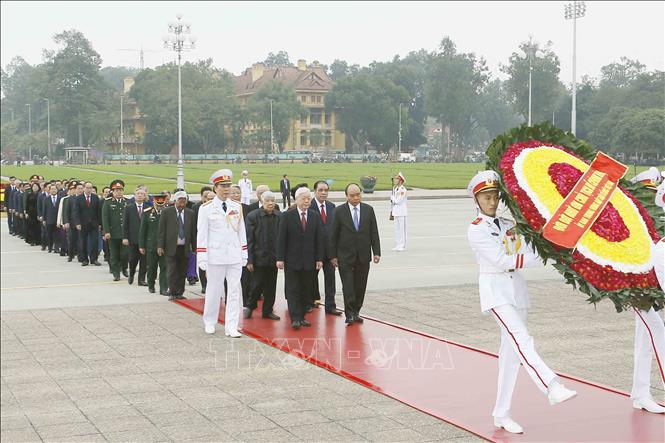 Kỷ niệm 89 năm Ngày thành lập Đảng: Lãnh đạo Đảng, Nhà nước vào Lăng viếng Chủ tịch Hồ Chí Minh