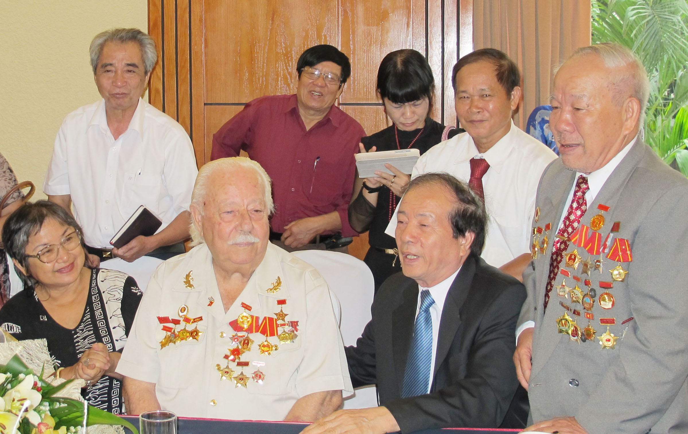 Chàng rể Tây “mang trái tim Việt Nam”

