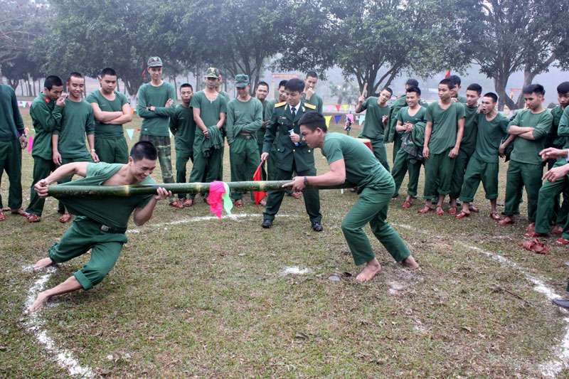 Nhịp xuân vui với người lính pháo binh