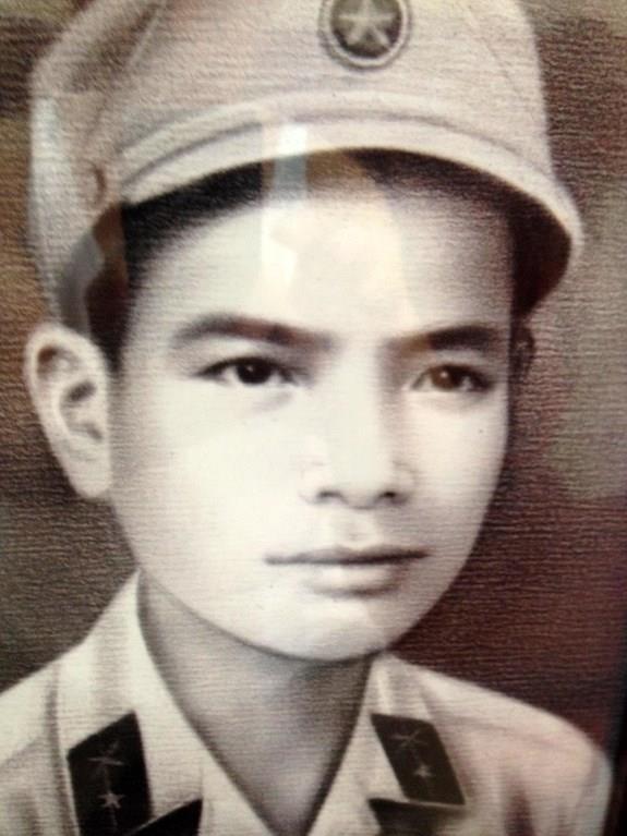 Tìm người thân và đồng đội